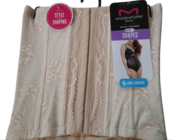 NWT Maidenform Small Lace Shapewear in Cream - Picture 7 of 16